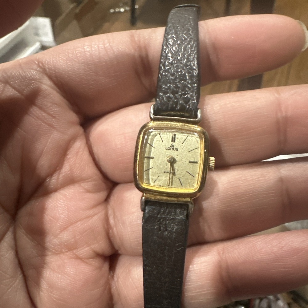 Working Vintage Ladies LORUS Watch Square‎ Brown Leather 18mm Watch New Battery